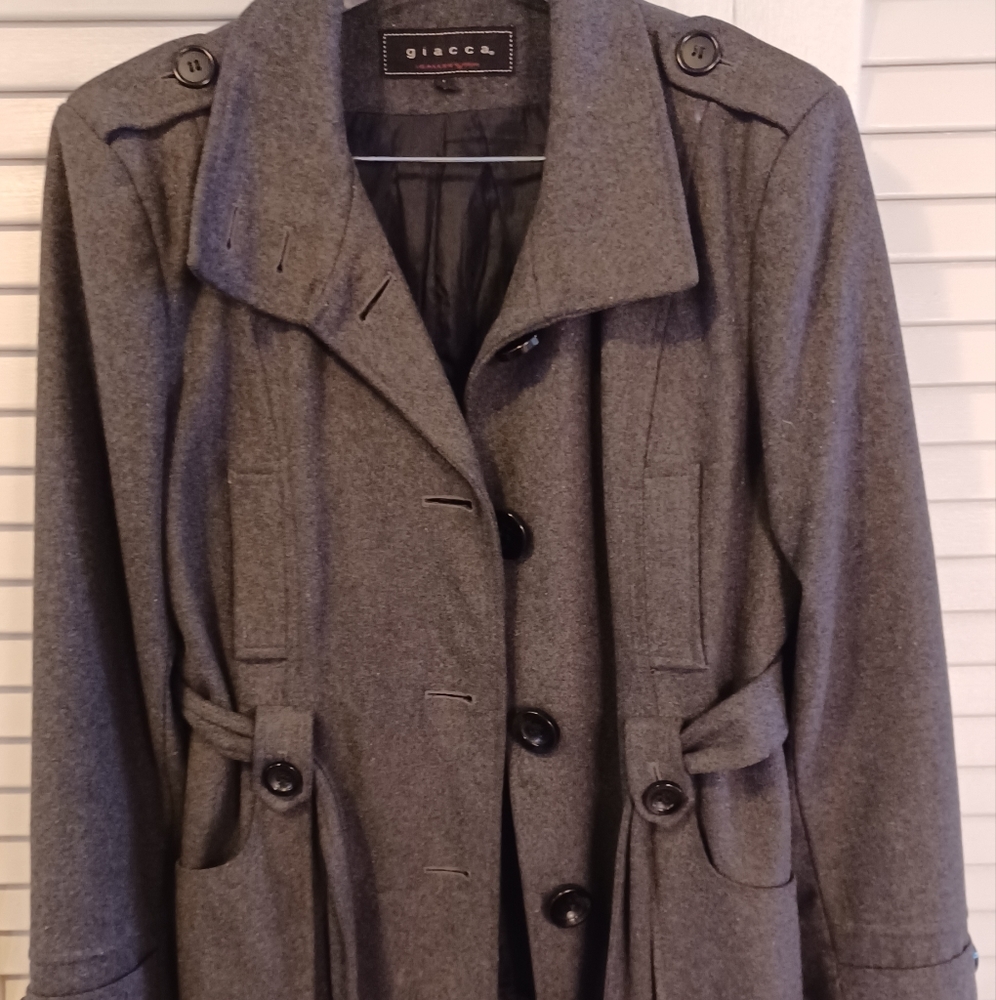 Shirt grey winter coat